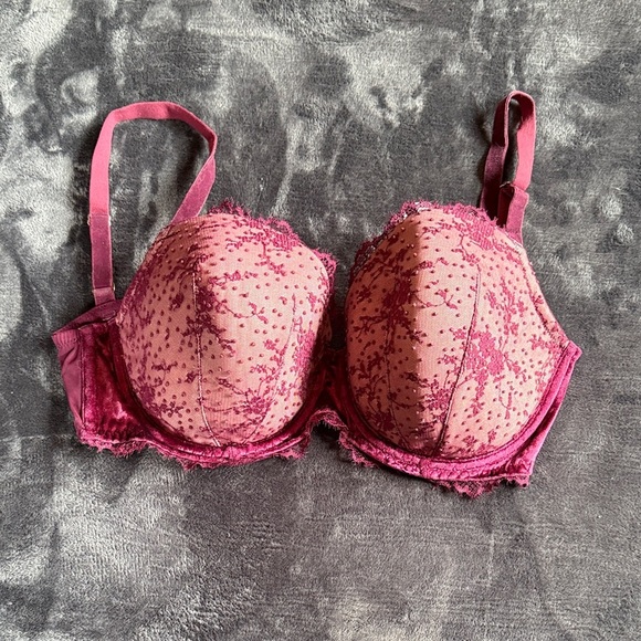 Victoria’s Secret Pink Velvet Lace Bra 34DDD Fuschia Sexy Lingerie Textured Cute - Picture 1 of 5